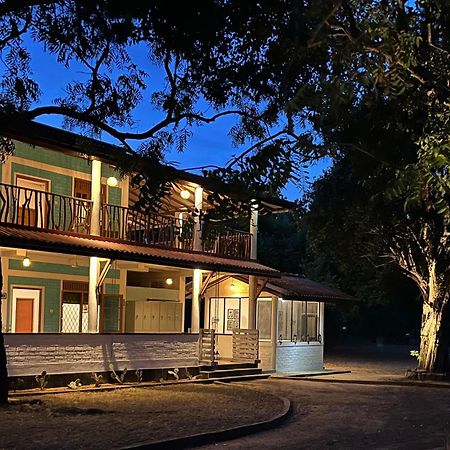 Funky Leopard Safari Lodge Bordering Yala National Park Kataragama Exterior foto